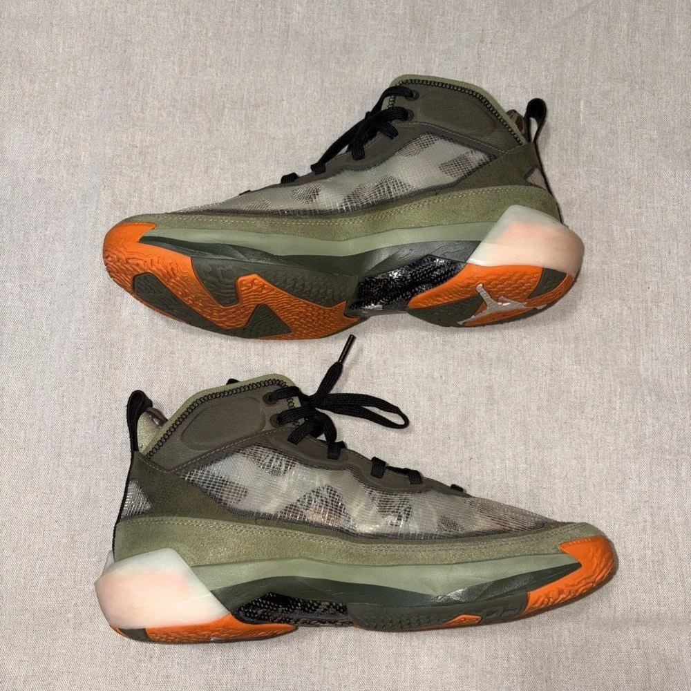Nike Air Jordan XXXVII SP Undefeated 'Flight Jacket' DV6255-300 Men's‎ Size 8